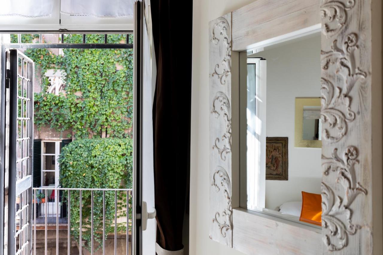 Leonardo Colosseo Apartment